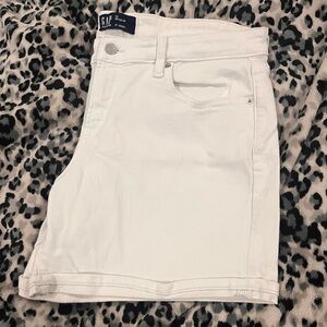 GAP Women's Crisp White Jean Shorts